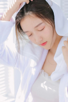撑开乖女H